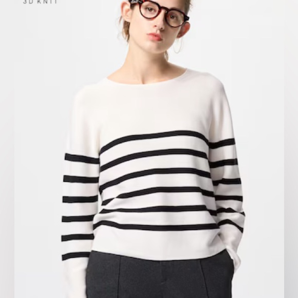 NWT UNIQLO 3D KNIT COTTON CREW NECK SWEATER